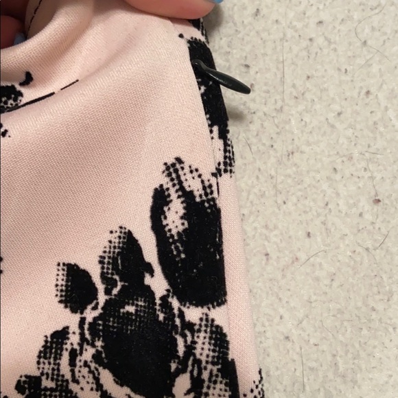 Floral Semi-Formal dress - Picture 4 of 5